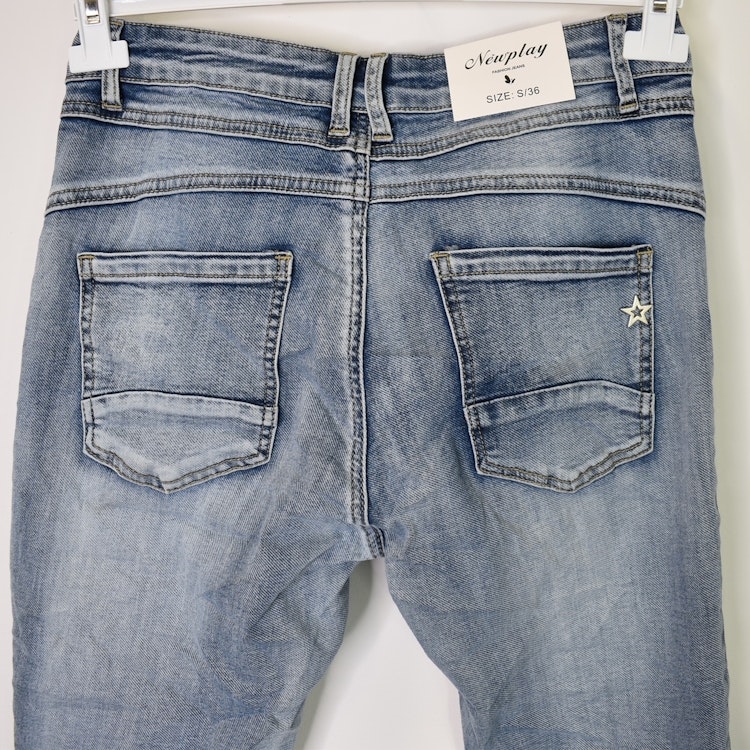 Jeans med knappar LJUS BLÅ - Newplay