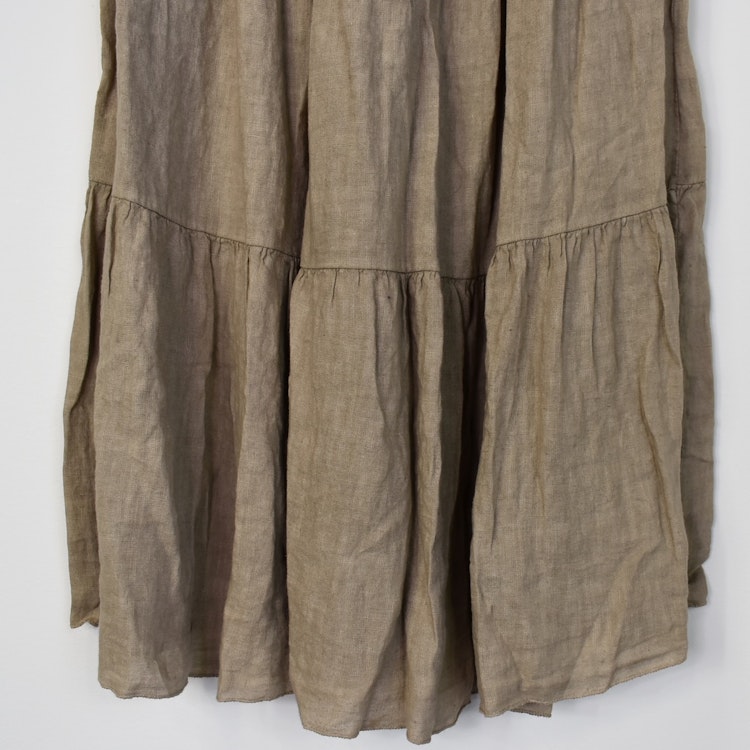 Linnekjol med volanger TAUPE