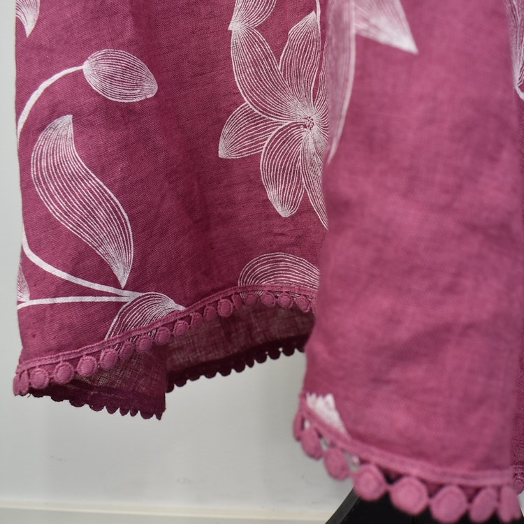 Linneklänning med spets Mönstrad FUSCHIA