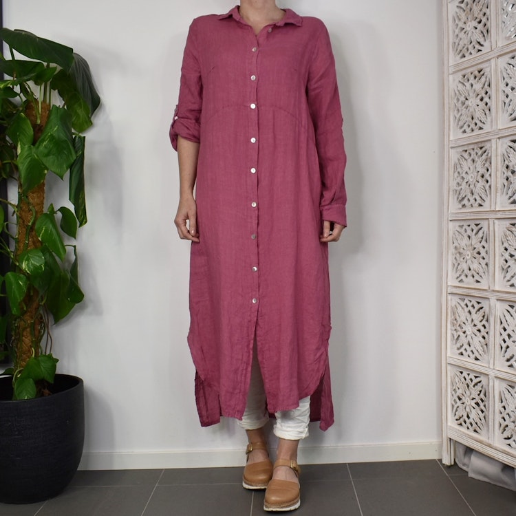 Lång skjortklänning i linne FUSCHIA