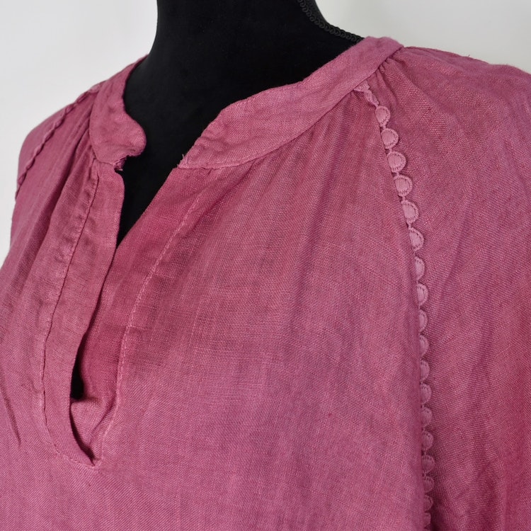 Linneklänning med spets FUSCHIA