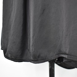 Blus Tyra SVART - Nowomanslabel