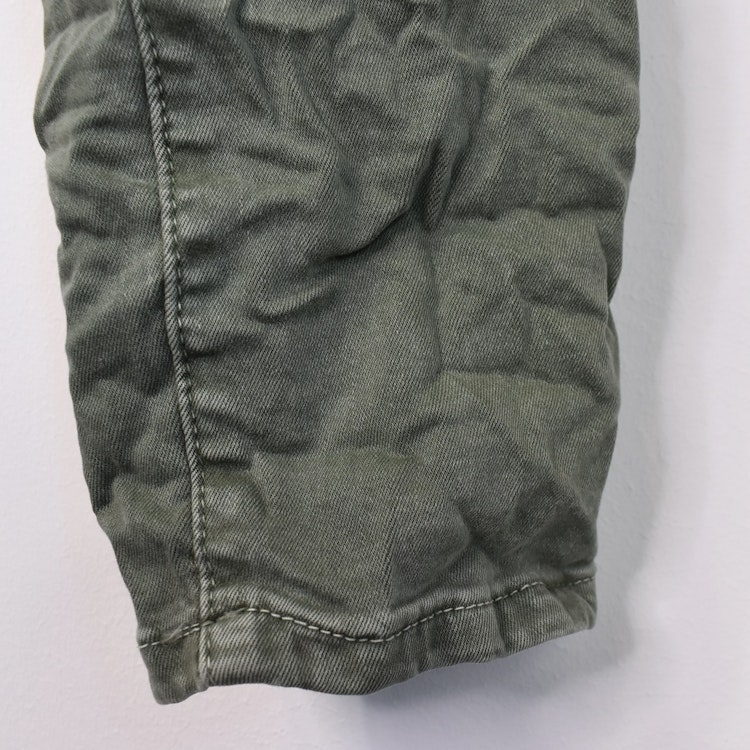 Jeans med knappar KAKI - Newplay