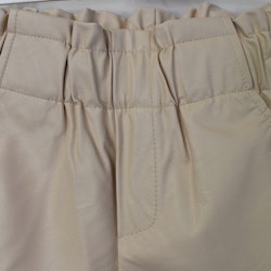 Shorts konstskinn BEIGE - d´NADA