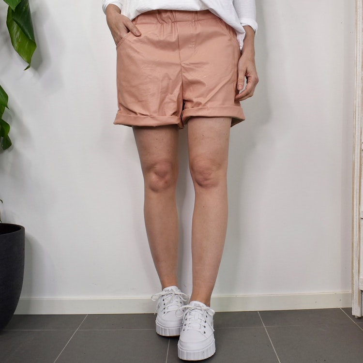 Shorts konstskinn APRIKOS - d´NADA