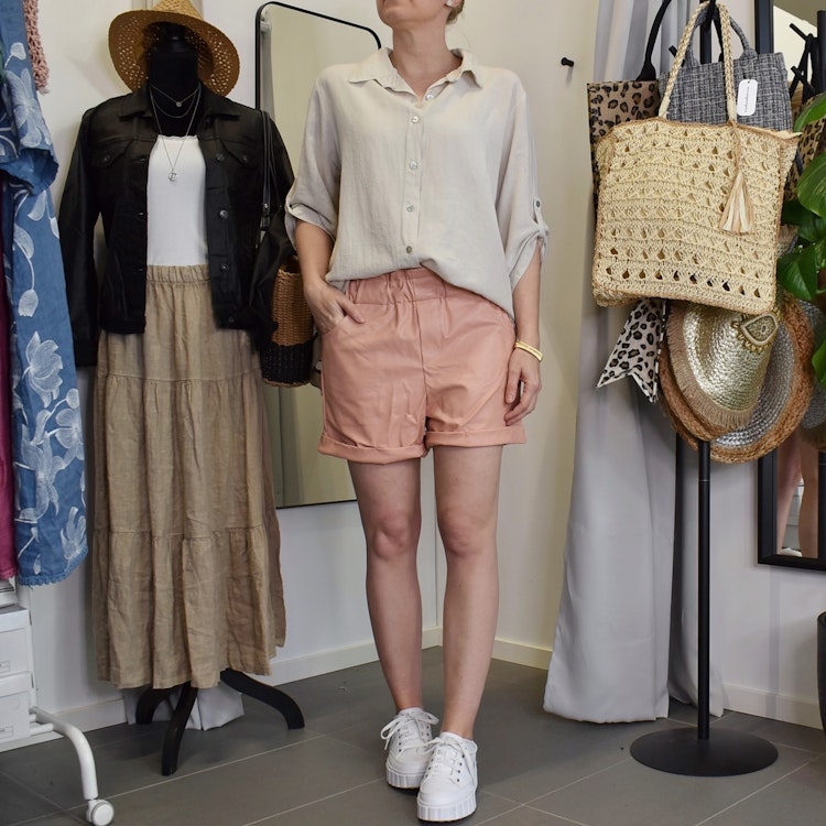 Shorts konstskinn APRIKOS - d´NADA