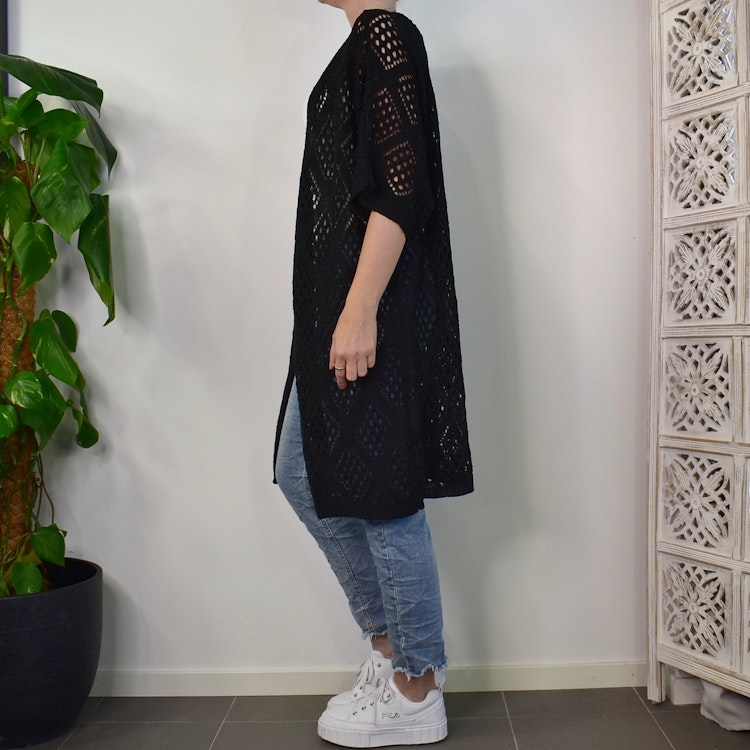 Hålmönstrad cardigan Nea SVART - Mix By Heart