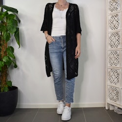 Hålmönstrad cardigan Nea SVART - Mix By Heart