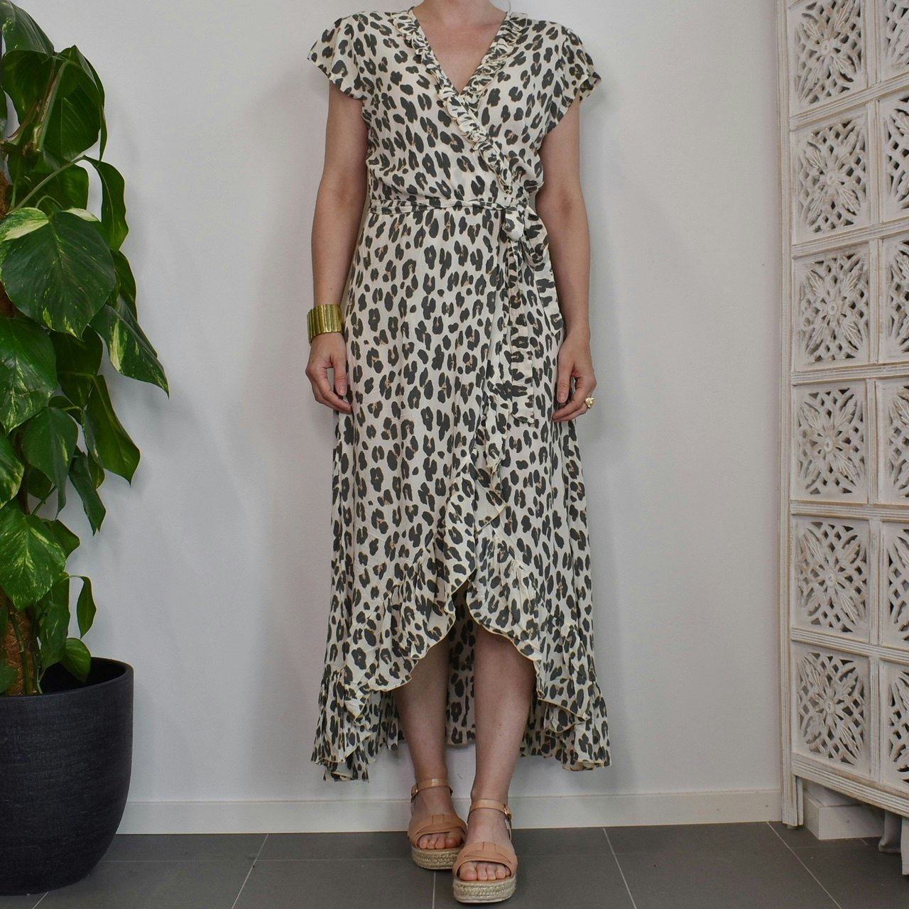 Omlottklänning Leopard CREAM- CoconutMilk by Stajl - En Slags Verklighet