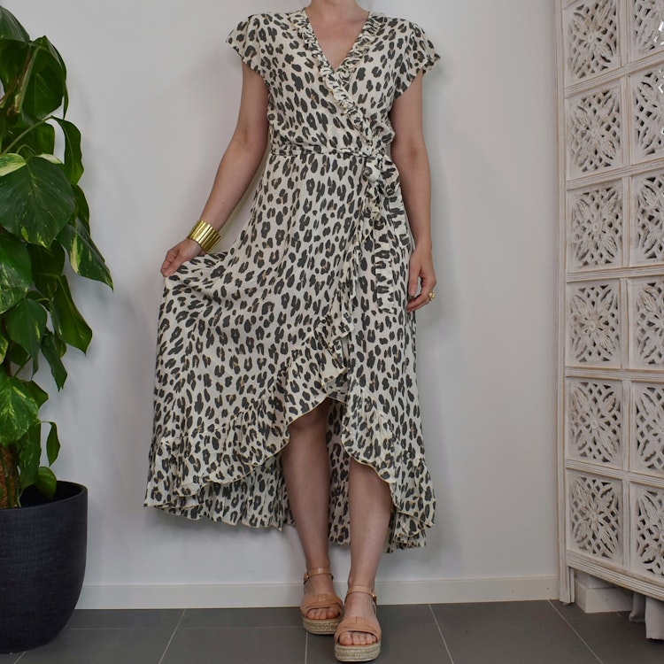 Omlottklänning Leopard CREAM- CoconutMilk by Stajl