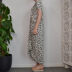 Kaftan Camelia Leopard CREAM - CoconutMilk by Stajl