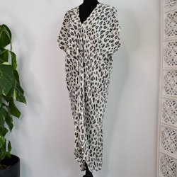 Kaftan Camelia Leopard CREAM - CoconutMilk by Stajl