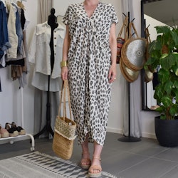 Kaftan Camelia Leopard CREAM - CoconutMilk by Stajl