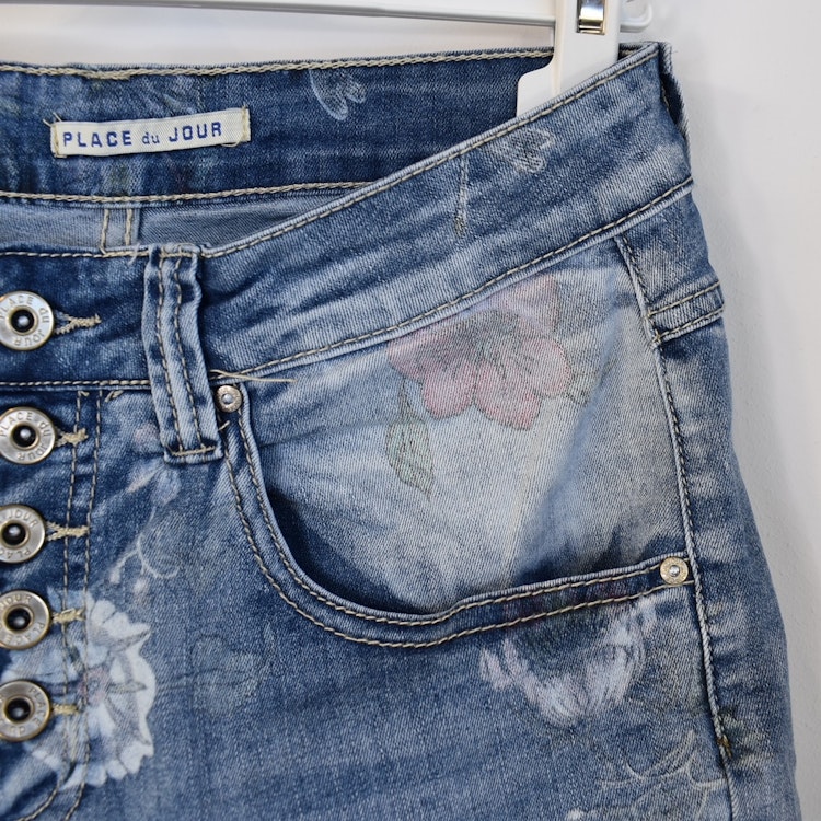 Jeansshorts Blommig LJUS DENIM - Place du Jour