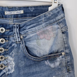 Jeansshorts Blommig LJUS DENIM - Place du Jour