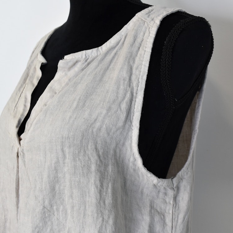 Linne/Ärmlös topp BEIGE