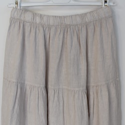 Linnekjol med volanger BEIGE