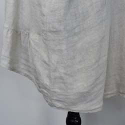 Kort linneskjorta med Volang BEIGE