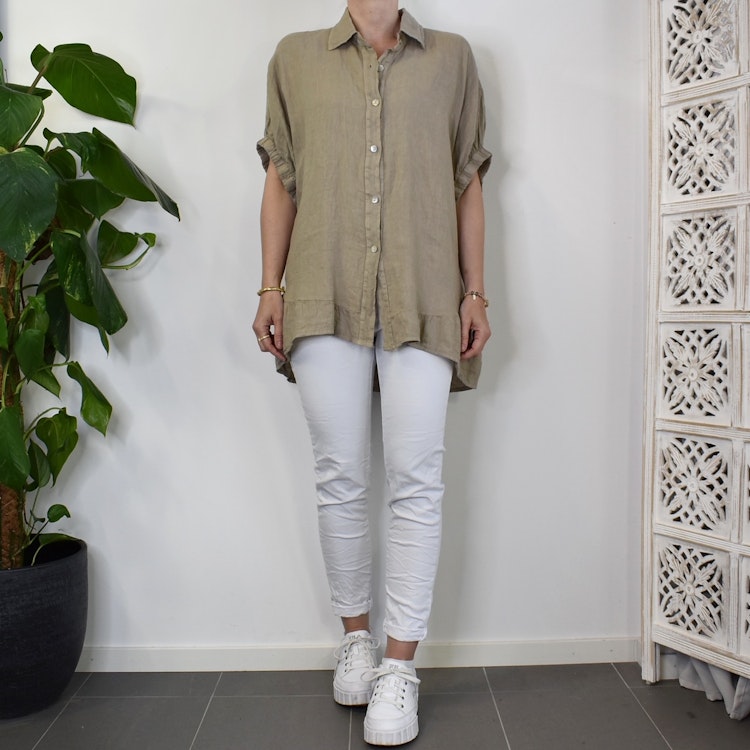 Kort linneskjorta med Volang TAUPE