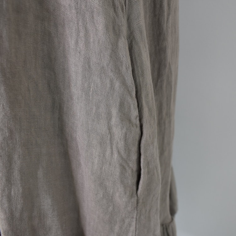 Linneklänning Volang TAUPE