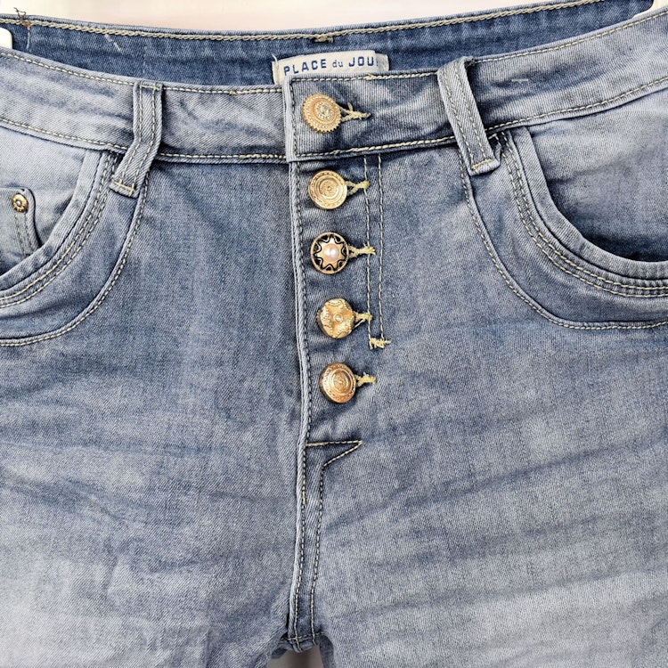 Jeansshorts med dekorativa knappar LJUS DENIM - Place du Jour