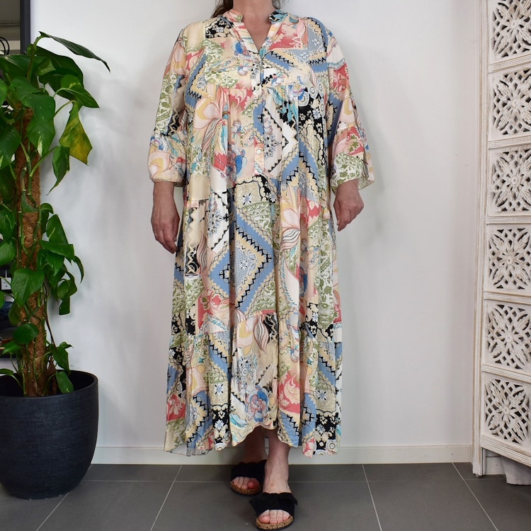Klänning Plus Size Mönstrad IVORY