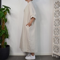Klänning Linnemix Coleen BEIGE - Mix By Heart