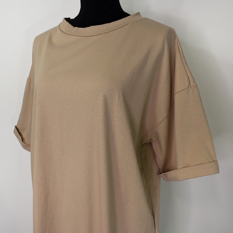 Lång T-shirt Over Sized MÖRKBEIGE