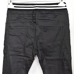 Jeans Vaxade med resårmidja SVART - Place du Jour