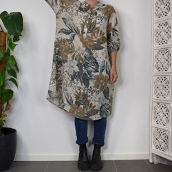 Bomullsklänning Lucy Mönstrad BEIGE - Mix By Heart