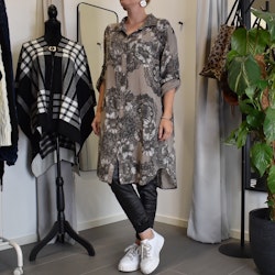 Långskjorta Milou Mandala TAUPE - Mix By Heart