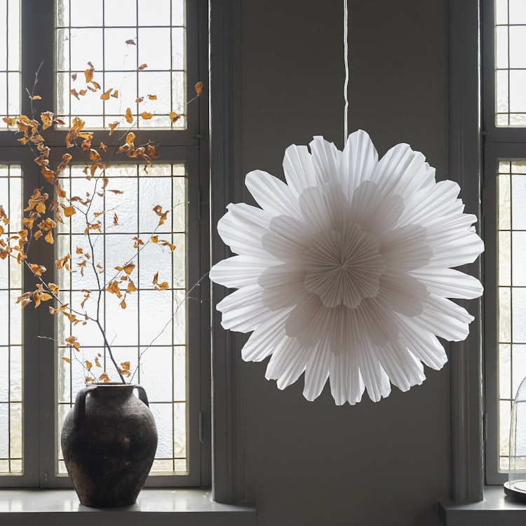 Pappersstjärna Snöblomma 68cm VIT - Watt & Veke