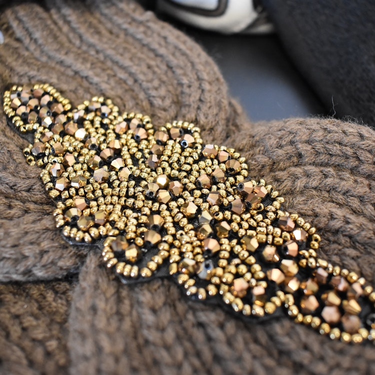 Stickat Pannband COFFEE/GULD