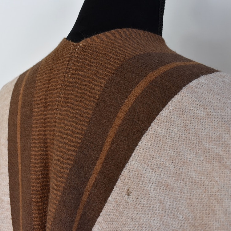 Poncho-sjal med fickor BEIGE
