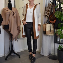 Stickad Kofta med Huva BEIGE