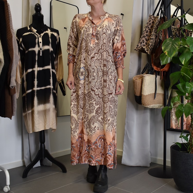 Klänning Selma Mönstrad BEIGE - Marta du Chateau