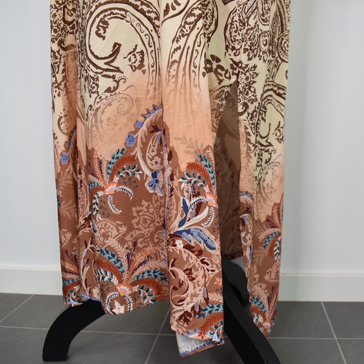 Klänning Selma Mönstrad BEIGE - Marta du Chateau