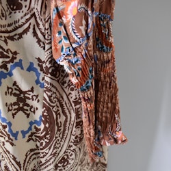 Klänning Selma Mönstrad BEIGE - Marta du Chateau