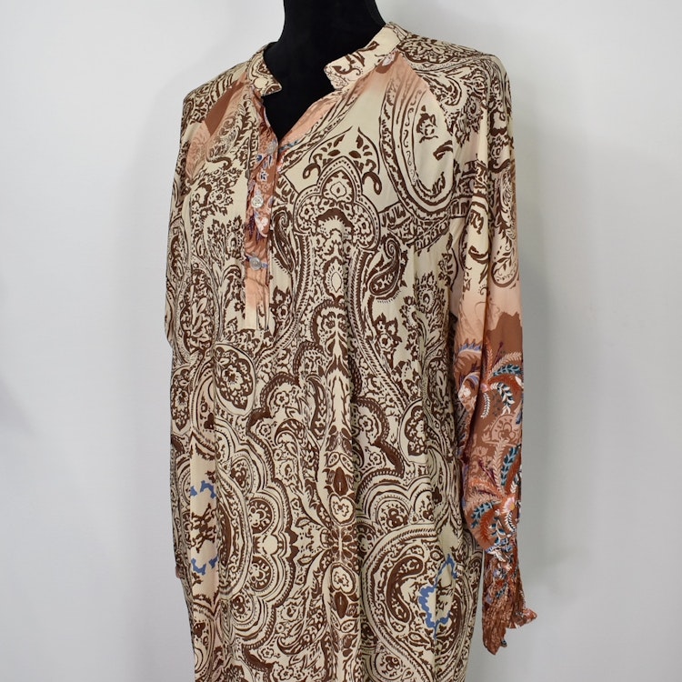 Klänning Selma Mönstrad BEIGE - Marta du Chateau