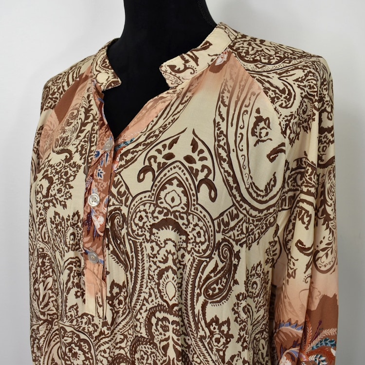 Klänning Selma Mönstrad BEIGE - Marta du Chateau