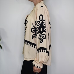 Blus Aya Medaljong BEIGE - Marta du Chateau