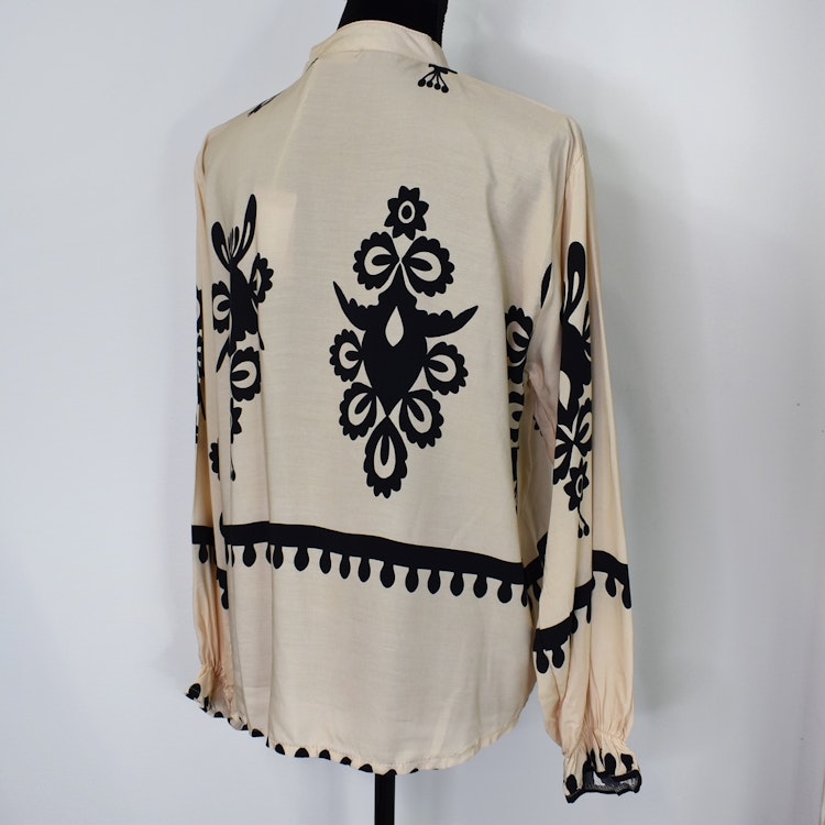 Blus Aya Medaljong BEIGE - Marta du Chateau