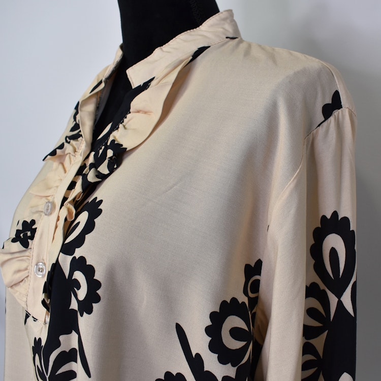 Blus Aya Medaljong BEIGE - Marta du Chateau
