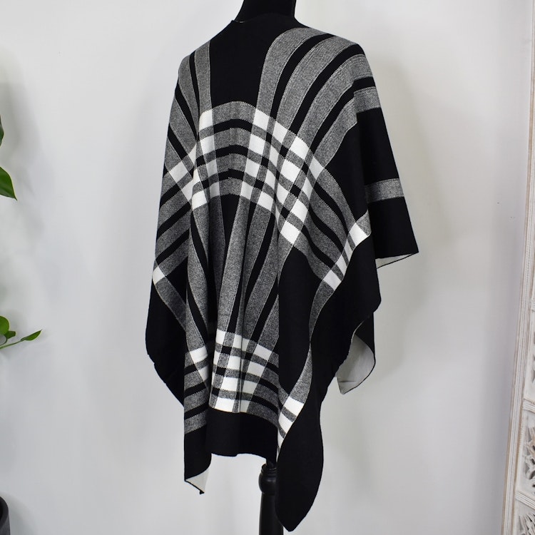 Poncho-sjal Rutig SVART/VIT