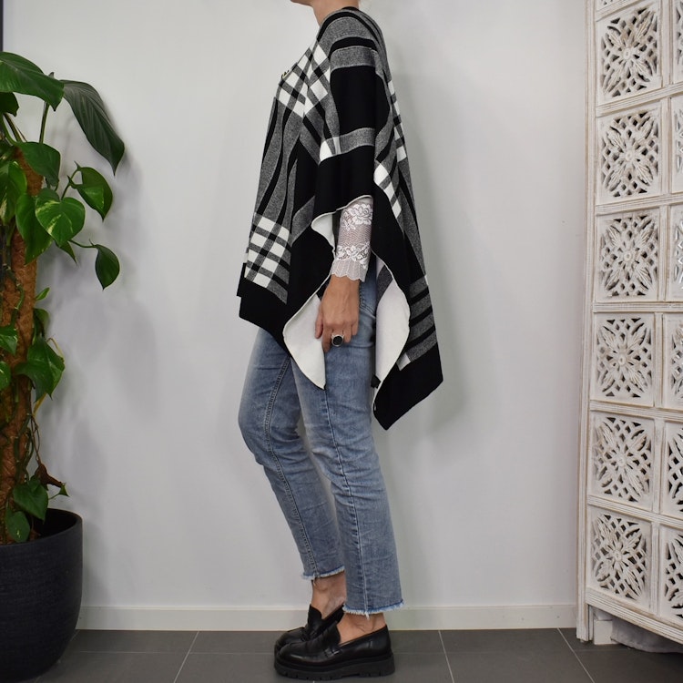 Poncho-sjal Rutig SVART/VIT