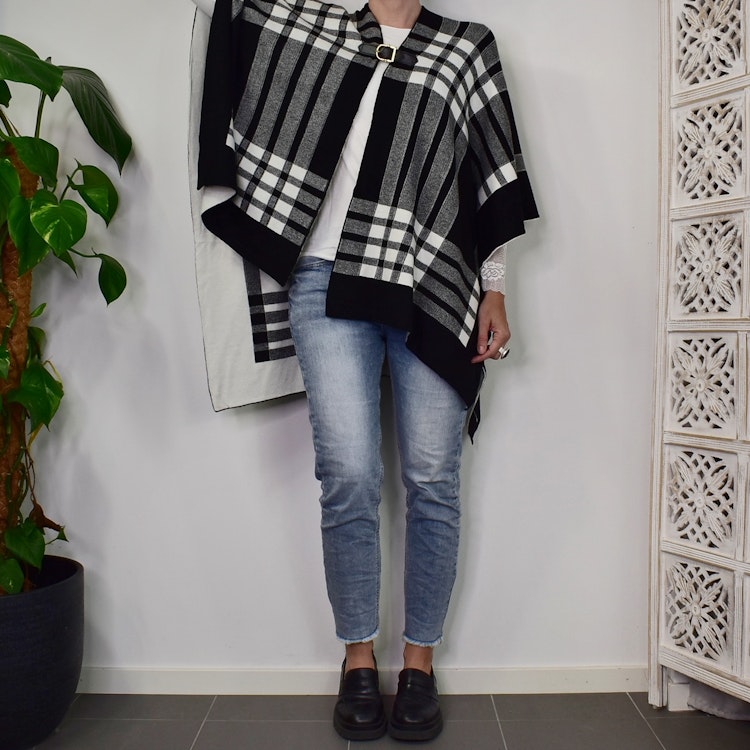 Poncho-sjal Rutig SVART/VIT