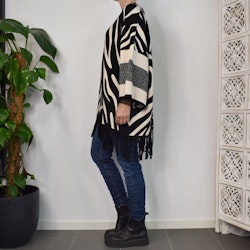 Stickad Poncho-tröja Alma ZEBRA - Mix By Heart
