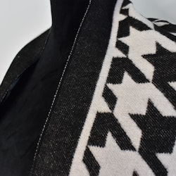 Halsduk Dogtooth SVART/ECRU