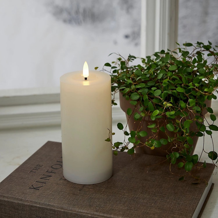 Blockljus LED Flamme Flow 17,5cm VIT - Star Trading