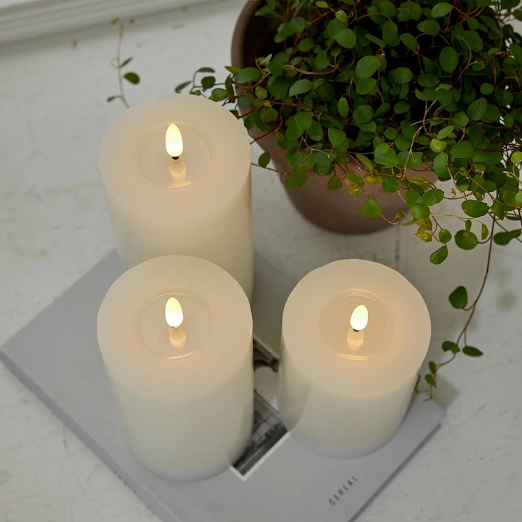 Blockljus LED Flamme Flow 12,5cm VIT - Star Trading